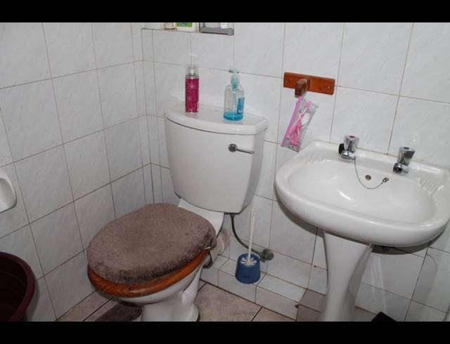 1 BEDROOM APARTMENT FOR SALE IN KENSINGTON